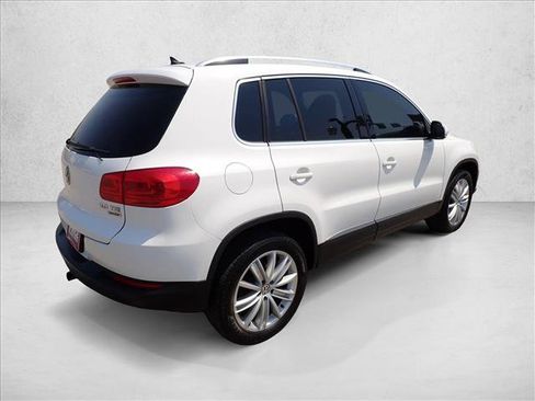 Used 2013 Volkswagen Tiguan SE AWD/4WD image 4