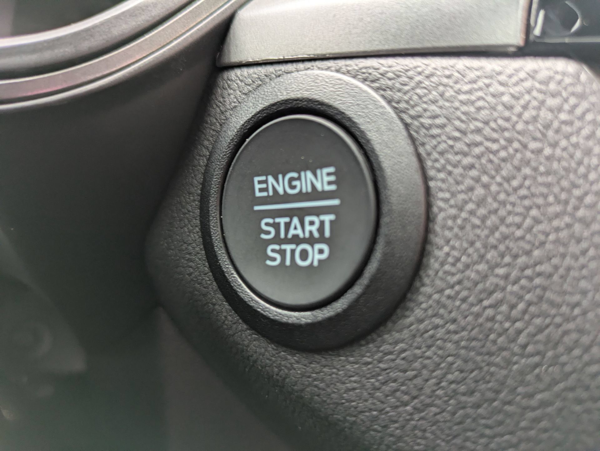 New 2025 Ford Escape Active FWD image 31