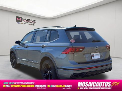 Used 2023 Volkswagen Tiguan SE R-Line AWD/4WD image 5