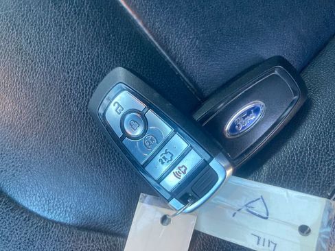 Used 2018 Ford Explorer XLT w/ Equipment Group 202A image 33