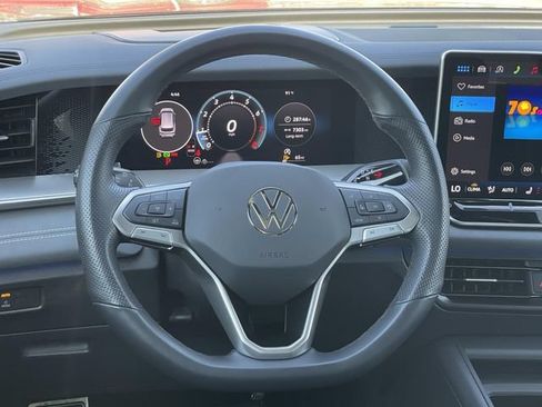 Used 2026 Volkswagen Tiguan SE R-Line FWD image 7