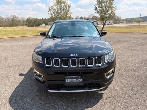 Used 2020 Jeep Compass Limited AWD/4WD image 8
