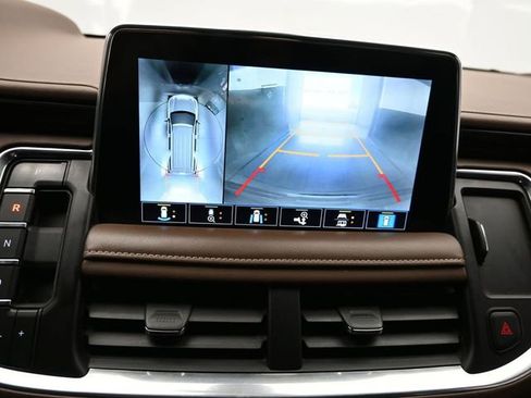 Used 2021 Chevrolet Tahoe High Country w/ Premium Package image 39