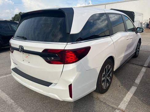 Used 2025 Honda Odyssey EX-L image 4