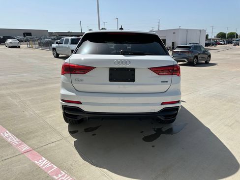 Used 2021 Audi Q3 2.0T Premium w/ 20" Wheel Package AWD/4WD image 7