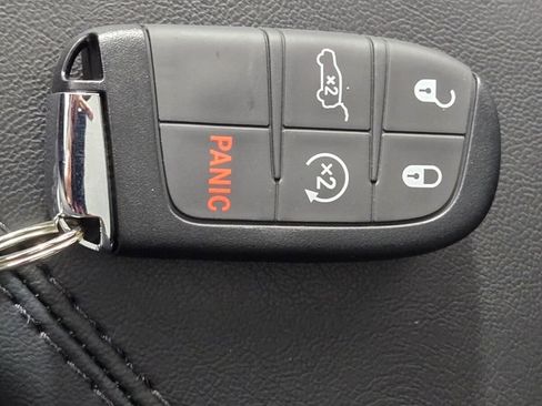 New 2026 Jeep Compass Latitude w/ Sun and Sound Group image 24