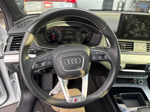 Used 2023 Audi Q5 e Prestige w/ Prestige Package AWD/4WD image 6