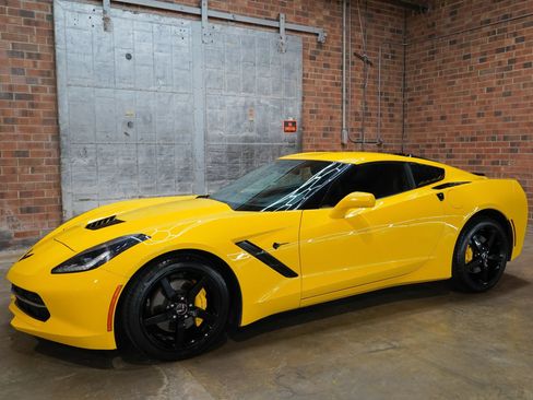 Used 2014 Chevrolet Corvette Stingray Coupe w/ 2LT Preferred Equipment Group RWD image 8