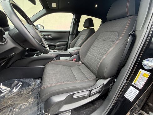 Used 2025 Honda HR-V Sport image 25