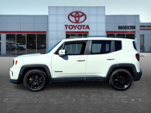 Used 2020 Jeep Renegade Altitude image 4
