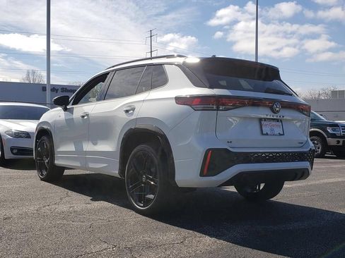 New 2026 Volkswagen Tiguan SE R-Line AWD/4WD image 4