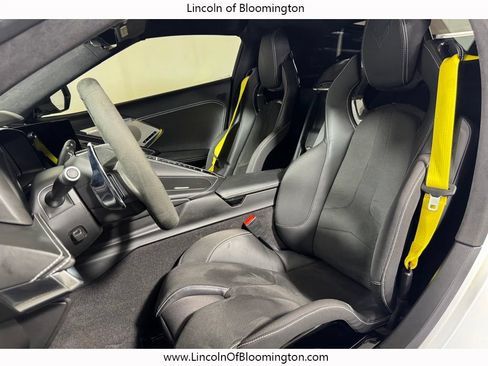Used 2025 Chevrolet Corvette Stingray Premium Cpe RWD image 16