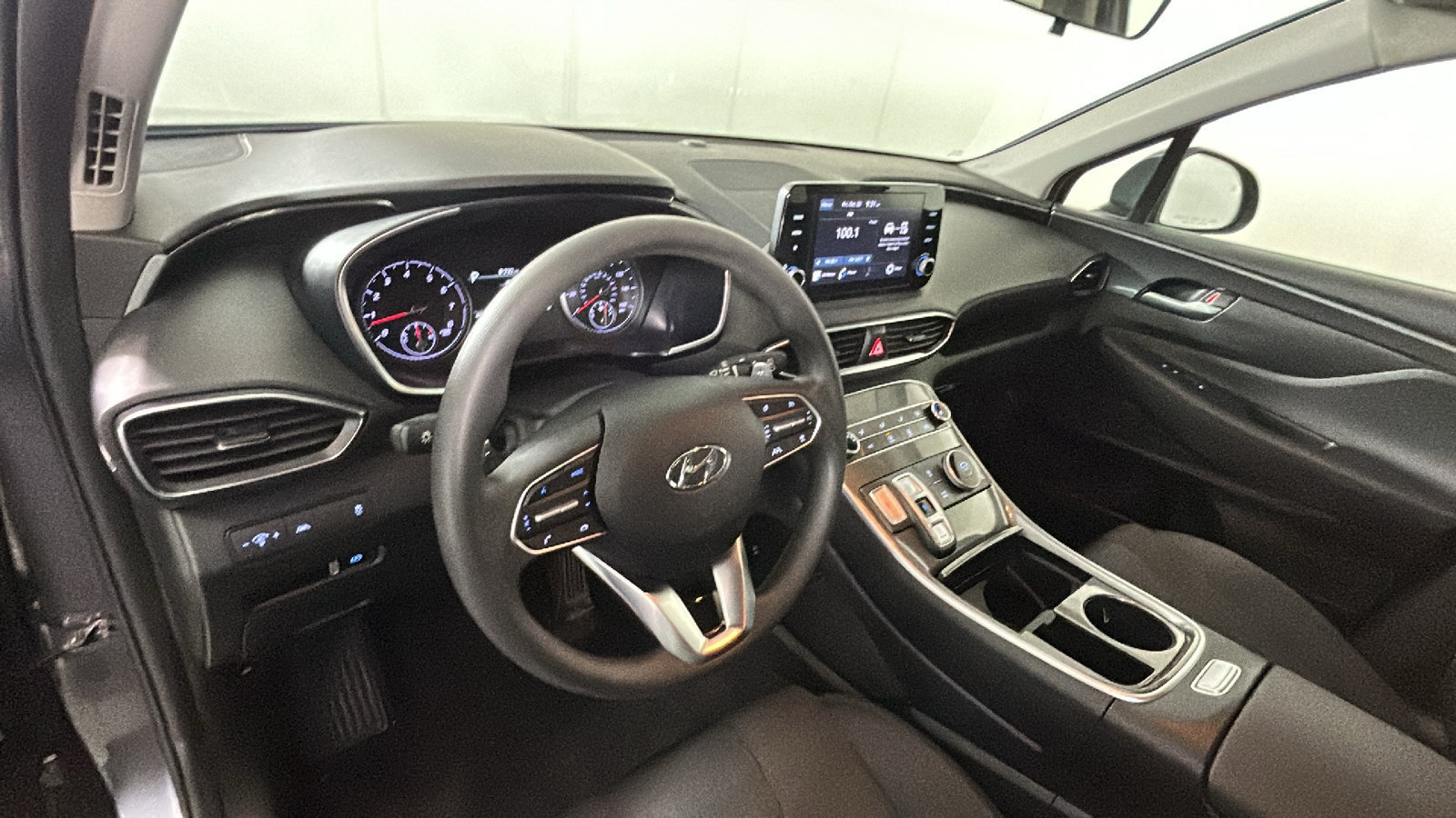 Used 2023 Hyundai Santa Fe SE FWD image 17