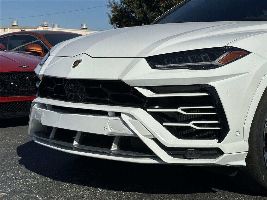 Used 2021 Lamborghini Urus AWD/4WD image 43