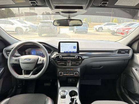 Used 2025 Ford Escape ST-Line image 22