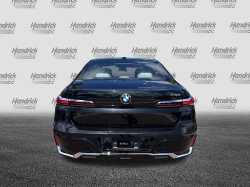 Certified 2025 BMW 740i RWD image 9