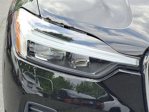 Used 2023 Volvo XC60 B5 Ultimate AWD/4WD image 9
