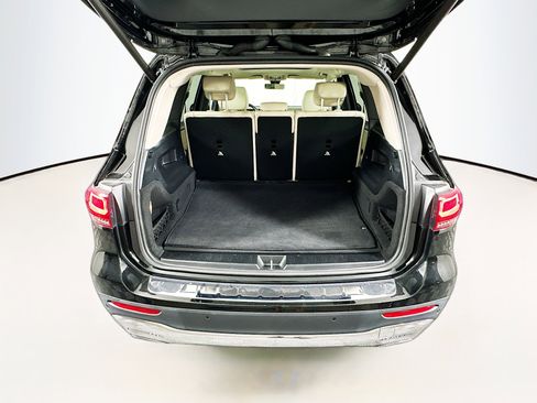 Used 2023 Mercedes-Benz GLB 250 image 30