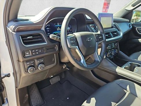 Used 2024 Chevrolet Tahoe Z71 AWD/4WD image 10