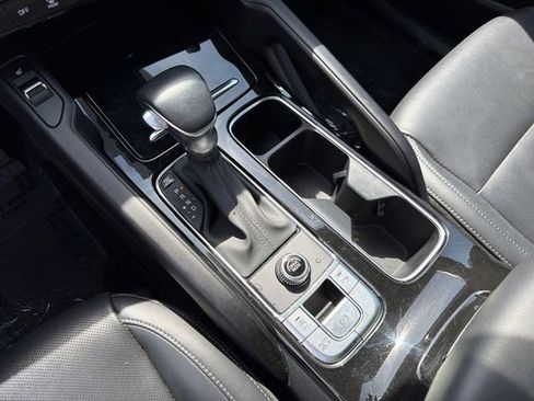Used 2025 Kia Telluride S FWD image 28