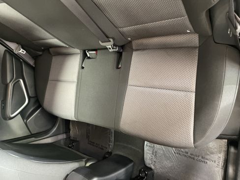 Used 2025 Kia Soul LX w/ LX Technology Package FWD image 11