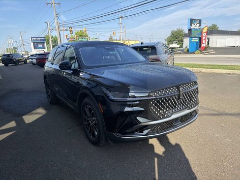 New 2026 Lincoln Nautilus Premier w/ Equipment Group 102A AWD/4WD image 4