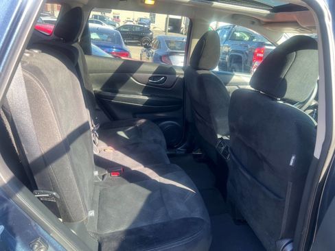 Used 2016 Nissan Rogue SV w/ SV Moonroof Package image 14