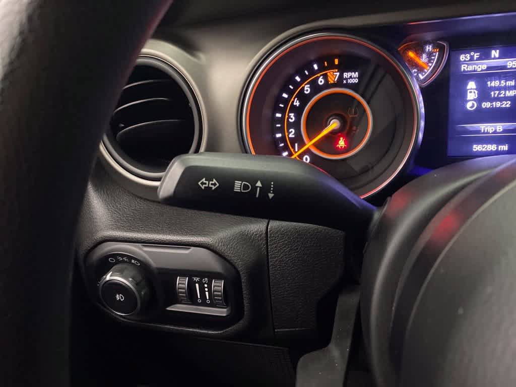 Used 2018 Jeep Wrangler Sport AWD/4WD image 19