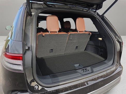 New 2026 Lincoln Aviator Reserve image 8