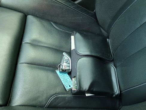 Used 2018 BMW M5 image 21