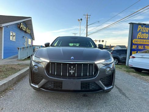 Used 2020 Maserati Levante image 9