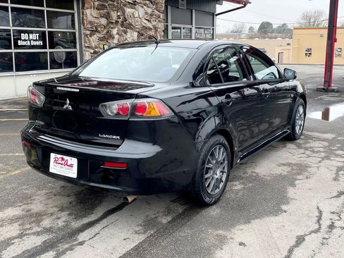 Used 2015 Mitsubishi Lancer ES image 7