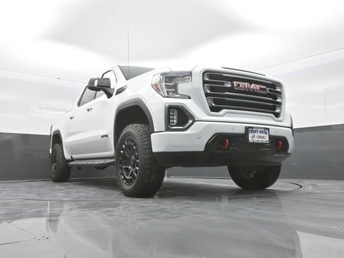 Used 2019 GMC Sierra 1500 AT4 w/ AT4 Premium Package AWD/4WD image 43