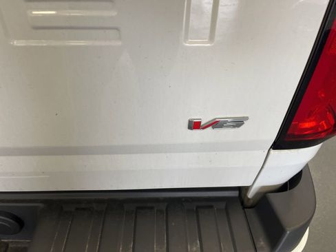 Used 2021 Chevrolet Colorado LT w/ LT Convenience Package image 5