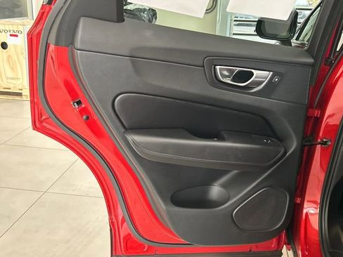 Certified 2023 Volvo XC60 B5 Plus image 22