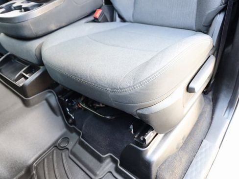 Used 2024 RAM 3500 Tradesman w/ Chrome Appearance Group image 22