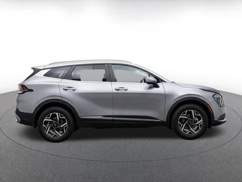 Used 2025 Kia Sportage LX FWD image 18