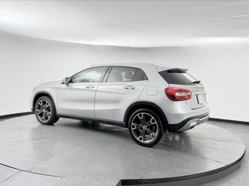 Used 2018 Mercedes-Benz GLA 250 4MATIC image 6