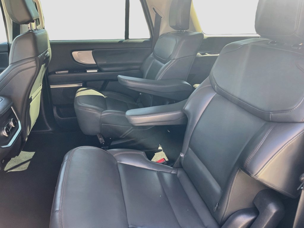 Used 2025 Ford Expedition Max Active AWD/4WD image 25