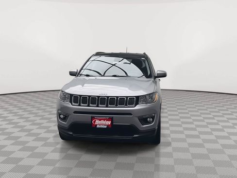 Used 2020 Jeep Compass Latitude w/ Cold Weather Group AWD/4WD image 30