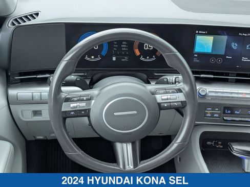 Used 2024 Hyundai Kona SEL AWD/4WD image 16