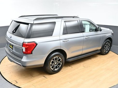 Used 2024 Ford Expedition XLT AWD/4WD image 46