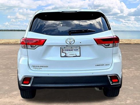 Used 2019 Toyota Highlander Limited Platinum AWD/4WD image 7