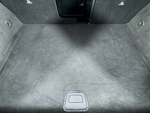 Used 2017 Mercedes-Benz GLA 250 4MATIC image 33