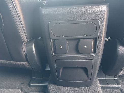 Used 2023 Ford Explorer XLT w/ Equipment Group 202A image 15