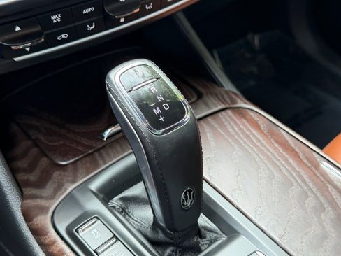 Used 2023 Maserati Levante GT AWD/4WD image 18