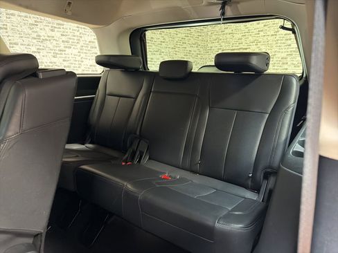 Used 2024 Ford Expedition XLT AWD/4WD image 15