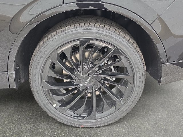 New 2027 Lincoln Aviator Reserve w/ Jet Appearance Package AWD/4WD image 30