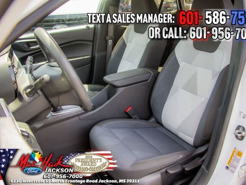 Used 2024 Chevrolet Trax LS w/ LS Convenience Package FWD image 7
