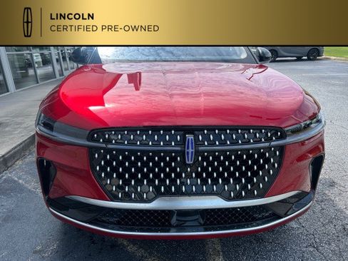 Certified 2024 Lincoln Nautilus Reserve w/ Equipment Group 203A AWD/4WD image 9